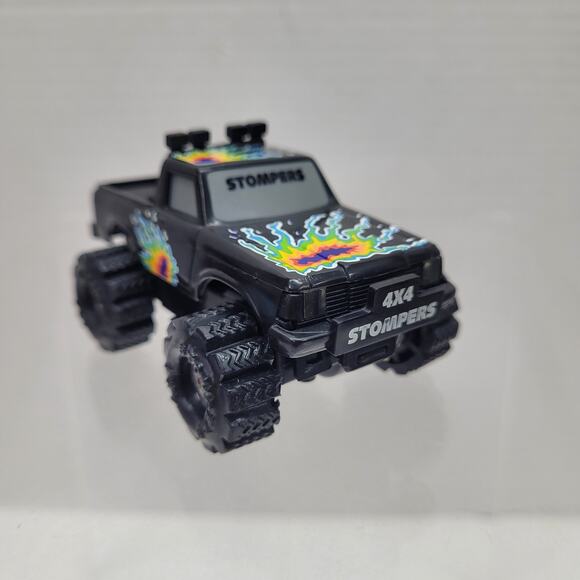 Schaper Stomper 4x4 Black Splash Down Tested Works Vintage Chevrolet Luv - Picture 1 of 16